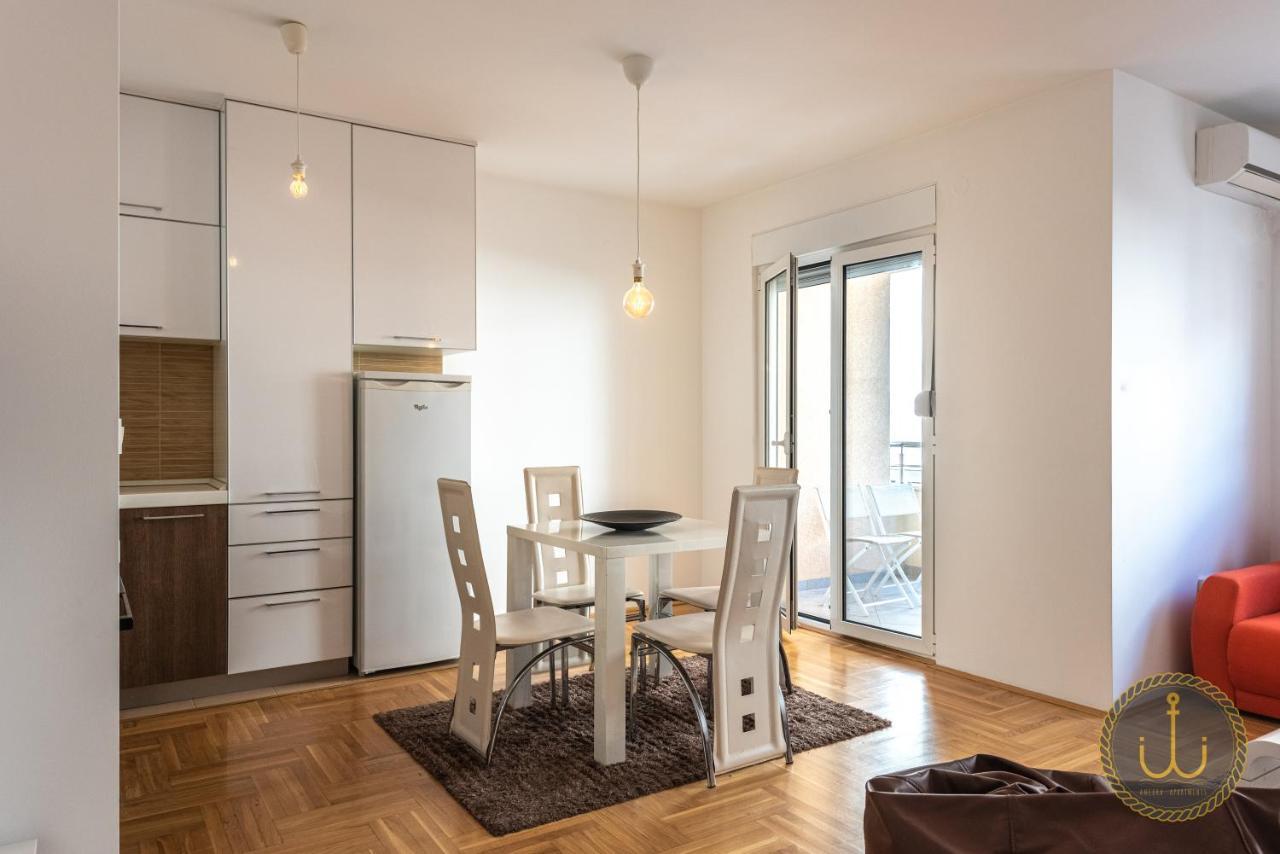 Ancora 1 Apartment