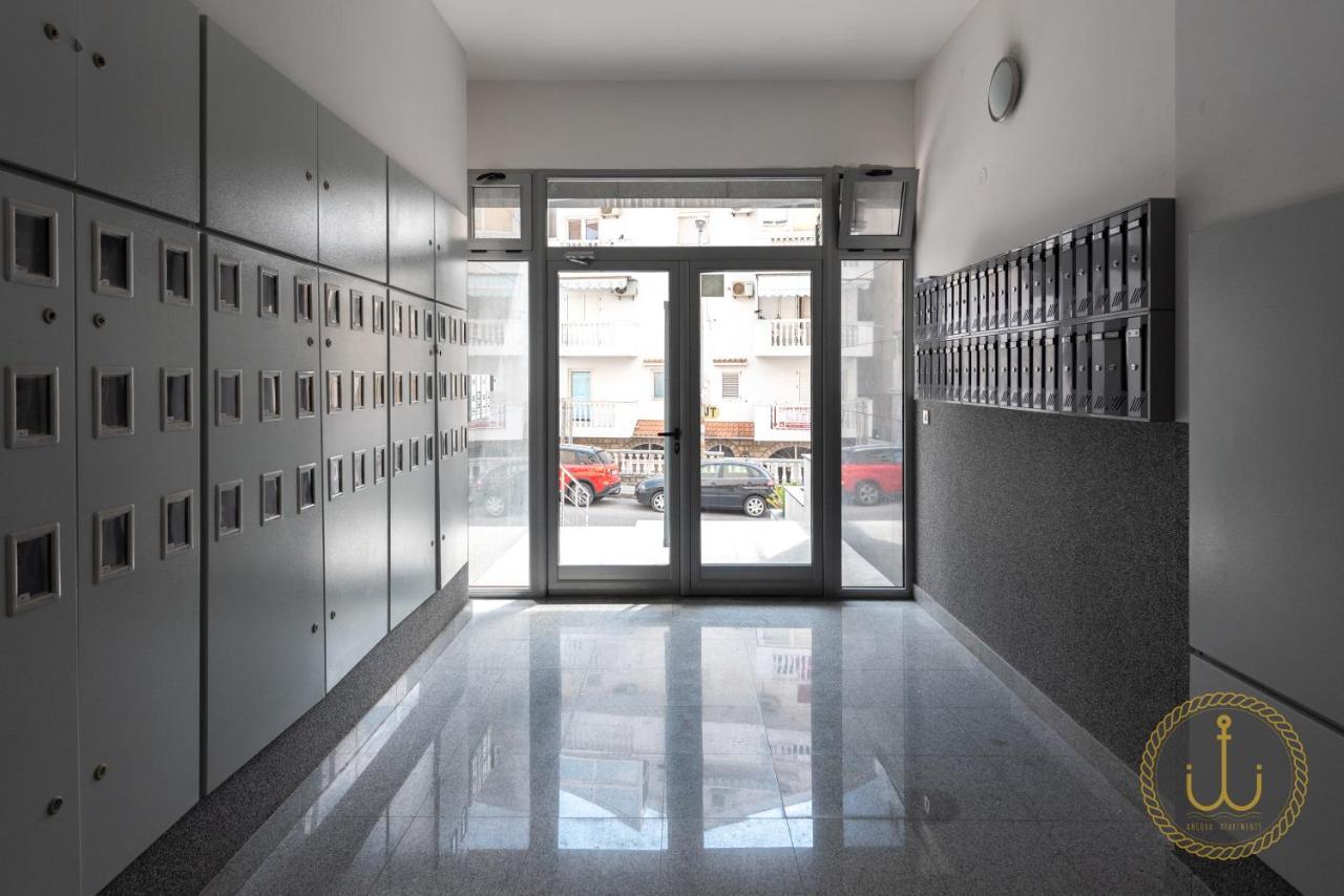 Apartment Ancora 1 *